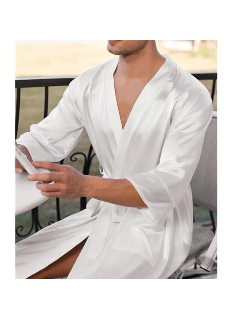 Men’s White Lightweight Silky Satin Robe Kimono Bathrobe 3/4 Sleeve with Pockets